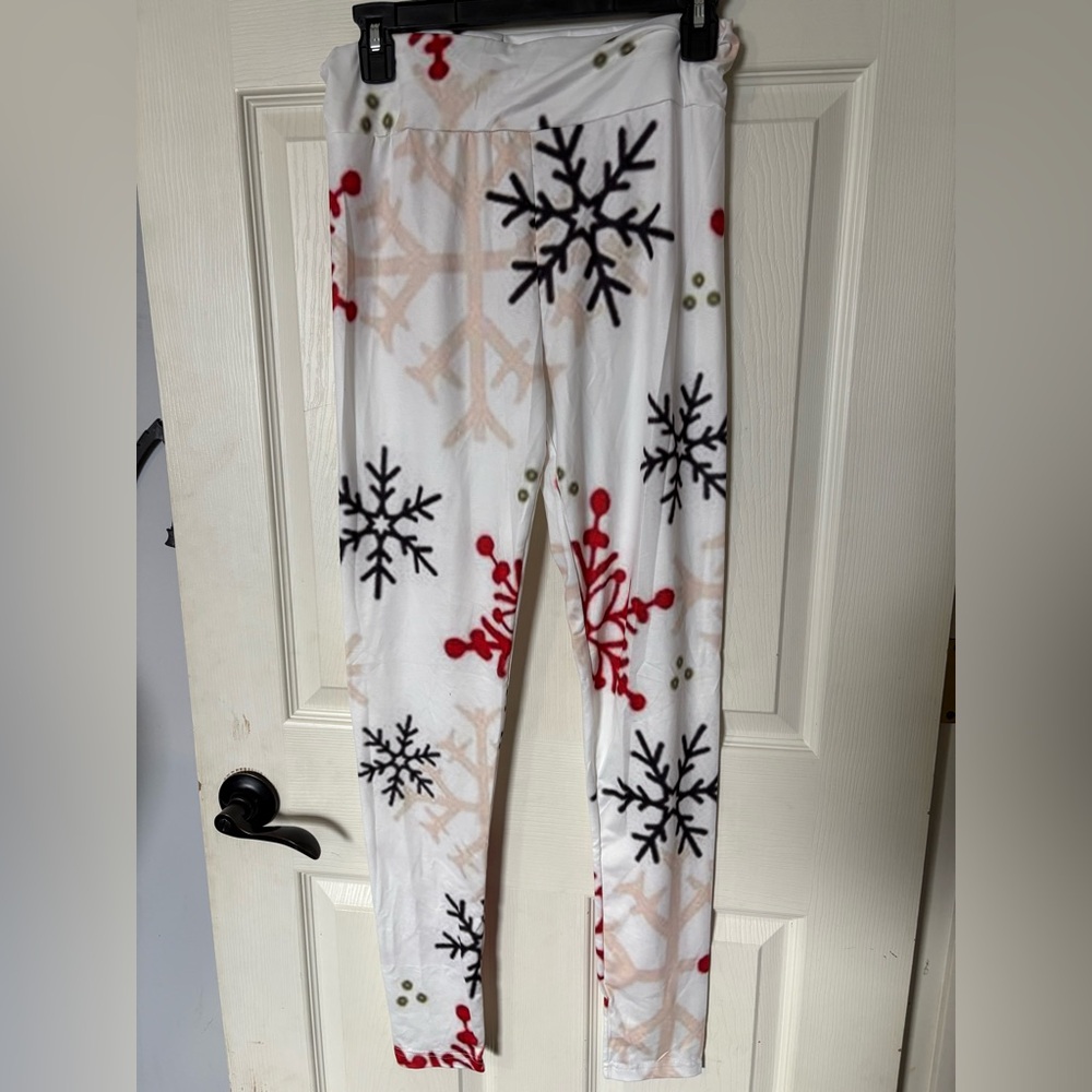 Snowflake Leggings size Large